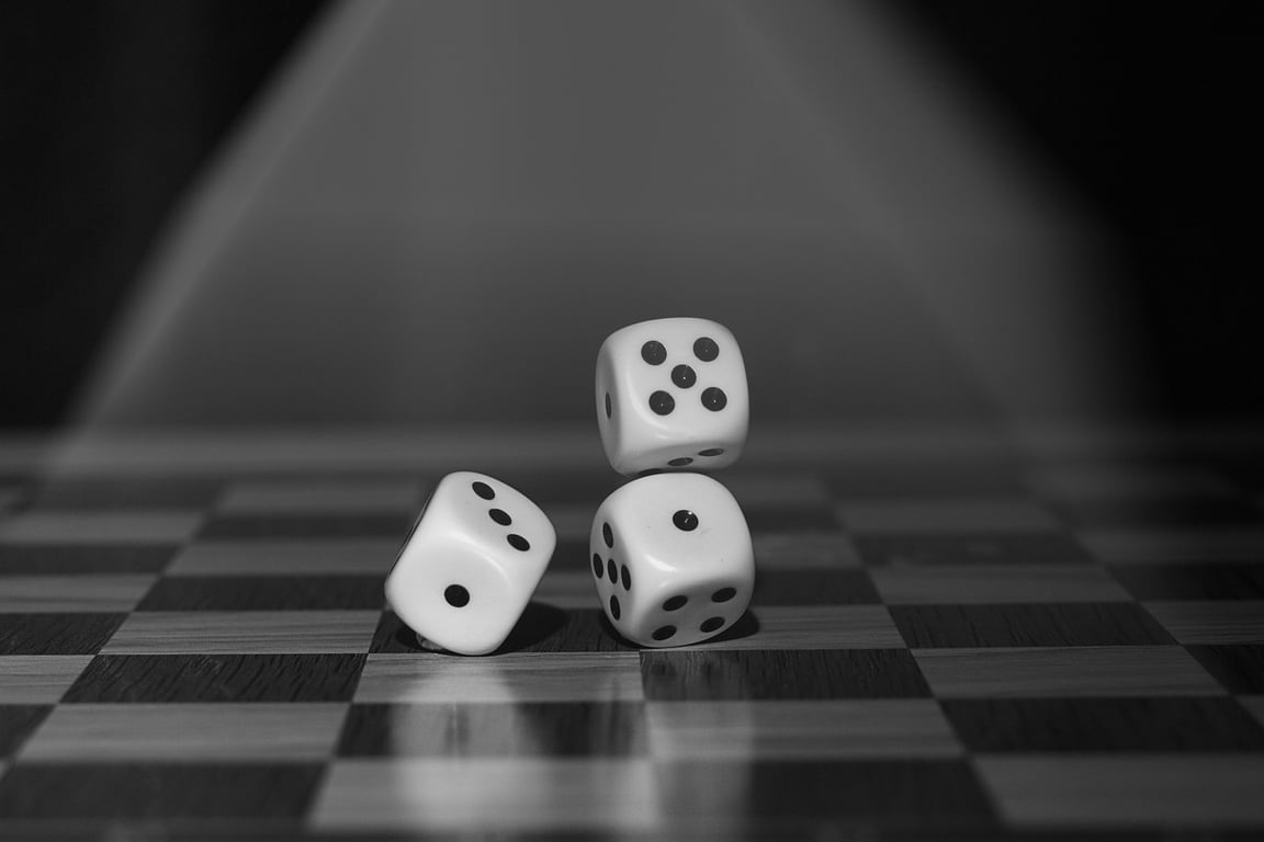 Rolling the Dice with the PostgreSQL Random Functions