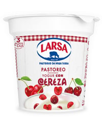 Yogur Larsa con cerezas 125 g