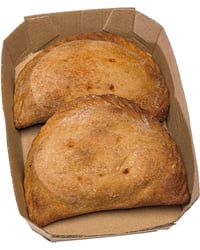 Empanadilla de bacalao con pasas media luna 2 u 170 g