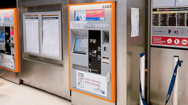 holoafo-1st-njtransit-ticket-machine.png