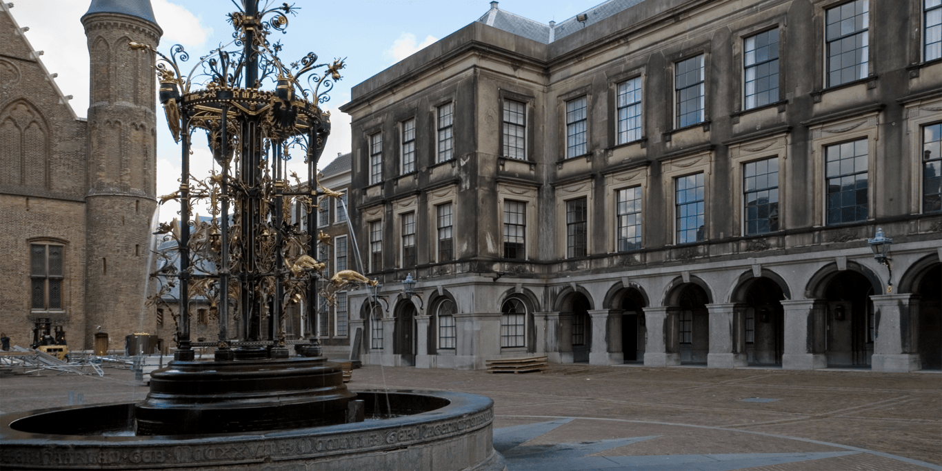 kabinet luistert niet