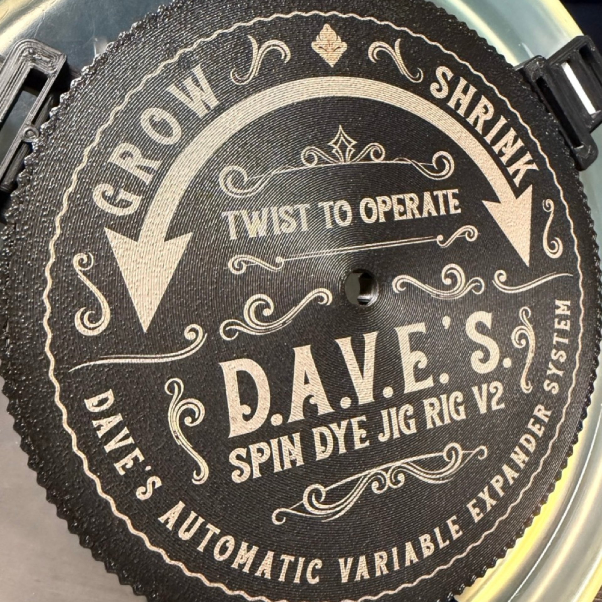 D.A.V.E.’S. Spin Dye Jig Rig (Auto Centering)