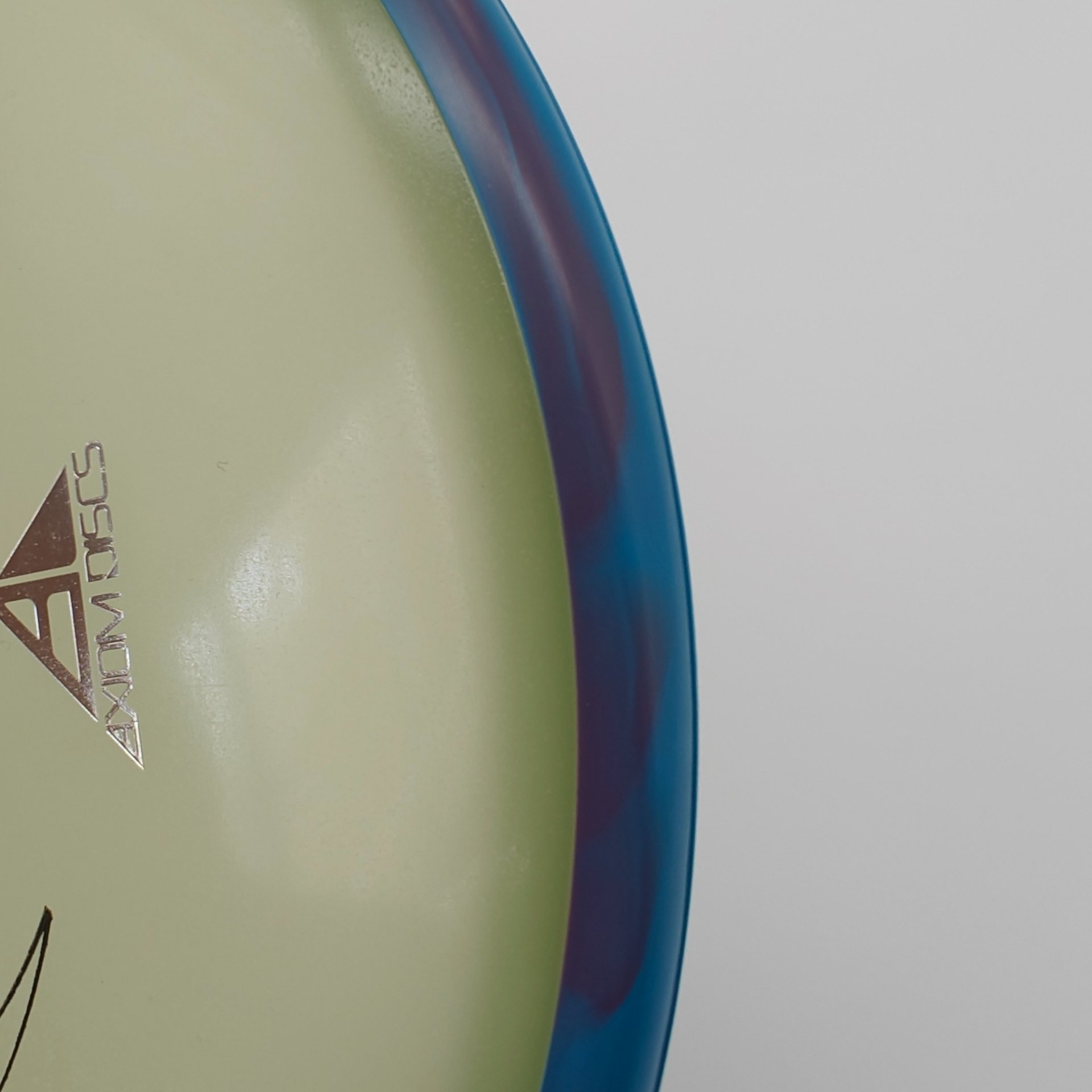 Axiom Old Run Envy Eclipse Glow 1.Blue Purple Swirl Rim - 176g