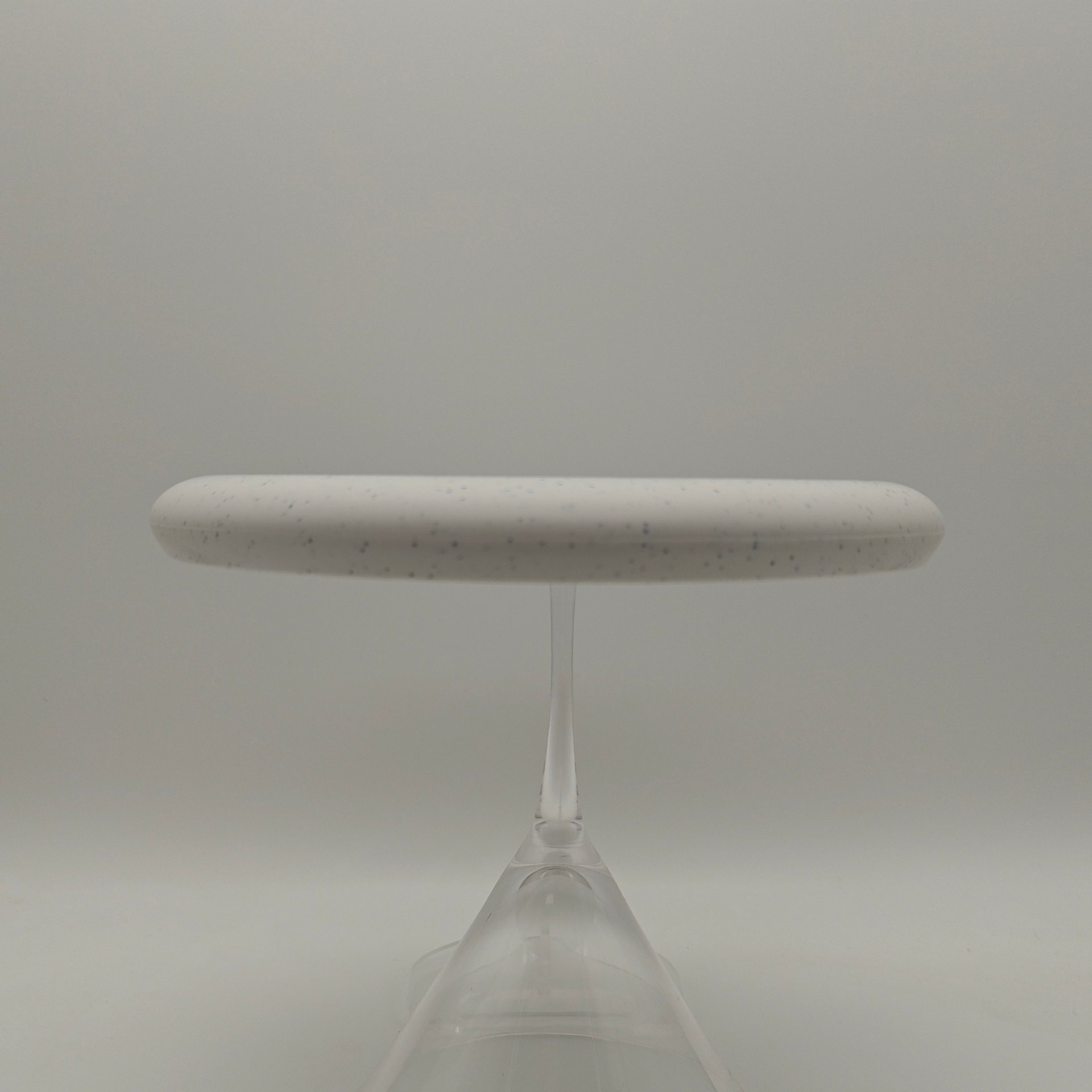 Loft Discs Beta Solid Hydrogen White Speckled – 174g