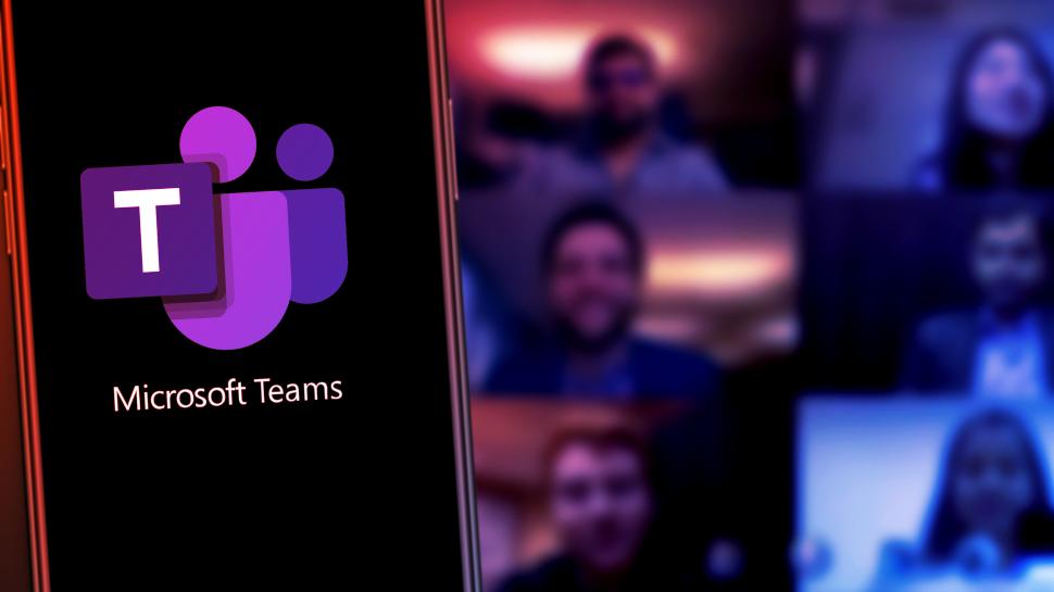 Az óvatlanok is megmenekülnek: nagyobb védelem a Microsoft Teamsben