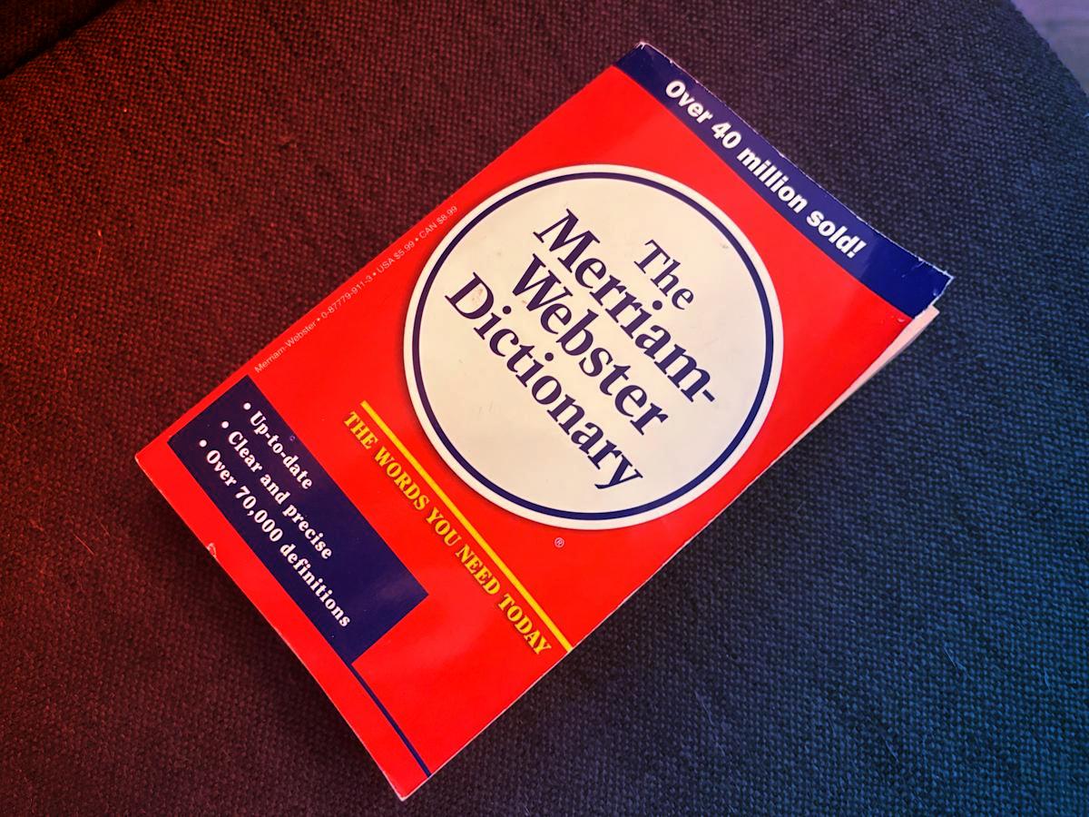 A szótár beperelte a Perplexityt, mert lenyúlta a tartalmát