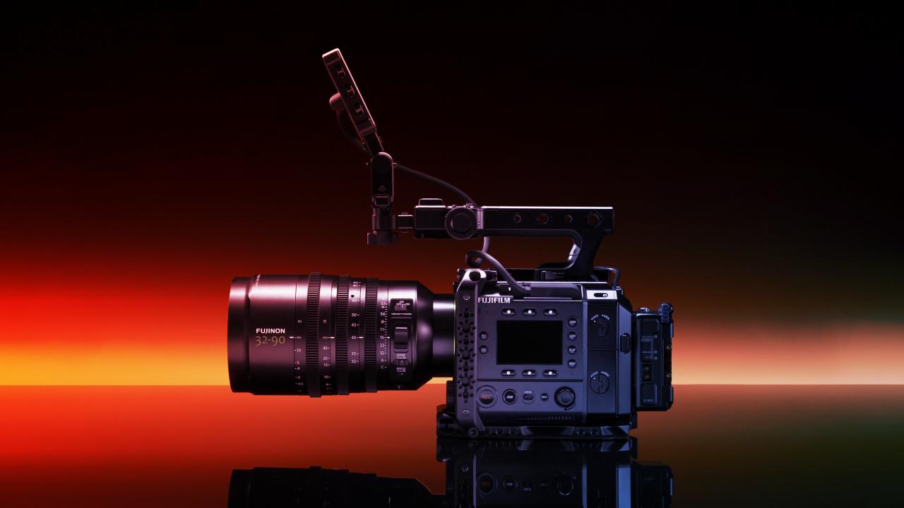 Az első komoly filmkamera a Fujifilmtől: középformátum, 8K, brutalitás