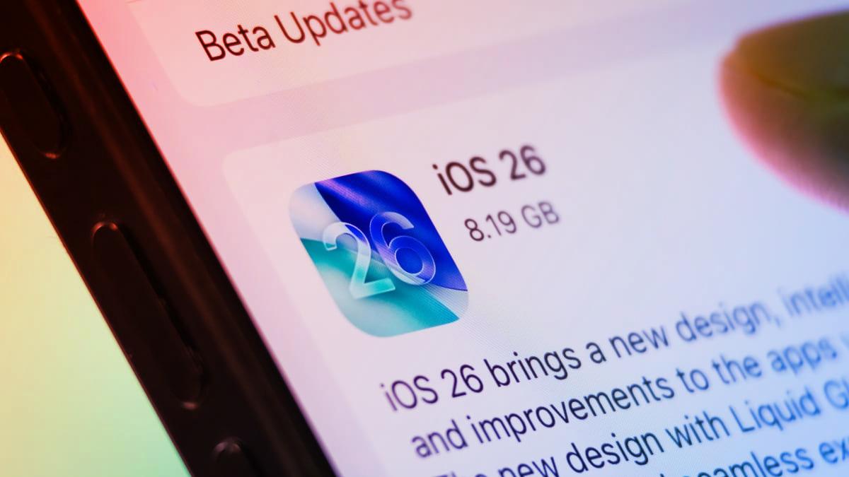 Az iOS 26 mindent felforgat – megérkezett a Folyékony Üveg