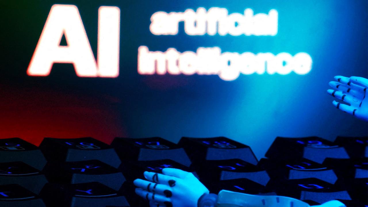 Az MI 2040-re felforgatja a világgazdaságot – de jönnek a buktatók is