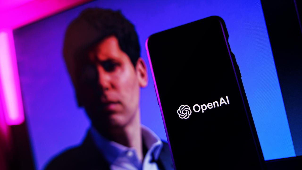 Az OpenAI titokban cserélgeti a ChatGPT-agyakat?