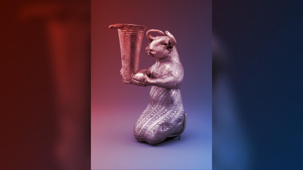 Az ötezer éves térdelő bika titka Iránból