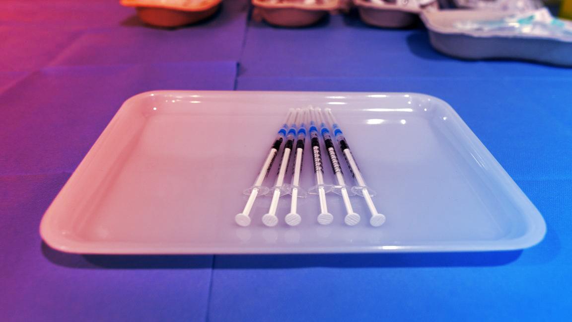 Az új Pfizer-oltás négyszeres immunválaszt ad, de kevesen jutnak hozzá