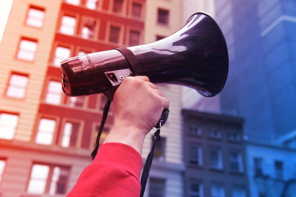 Az űrkutatók jogai is a Hold sötét oldalára kerültek