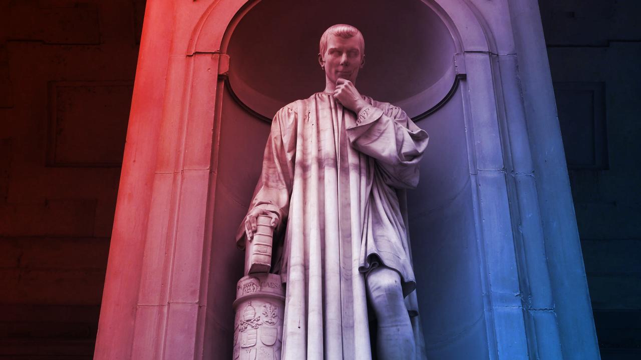 Mi vezérli valójában az igazgatókat, Machiavelli vagy Assisi Szent Ferenc?