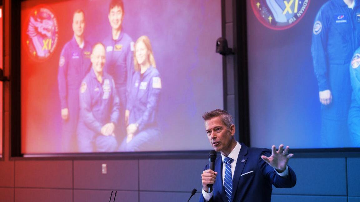 Találtak életnyomokat a Marson, de ki hozza vissza a köveket?