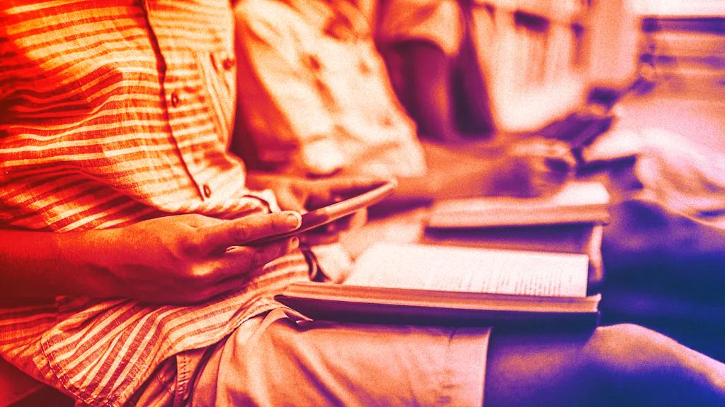 Okostelefonok az iskolákban, tiltások és digitális kérdések