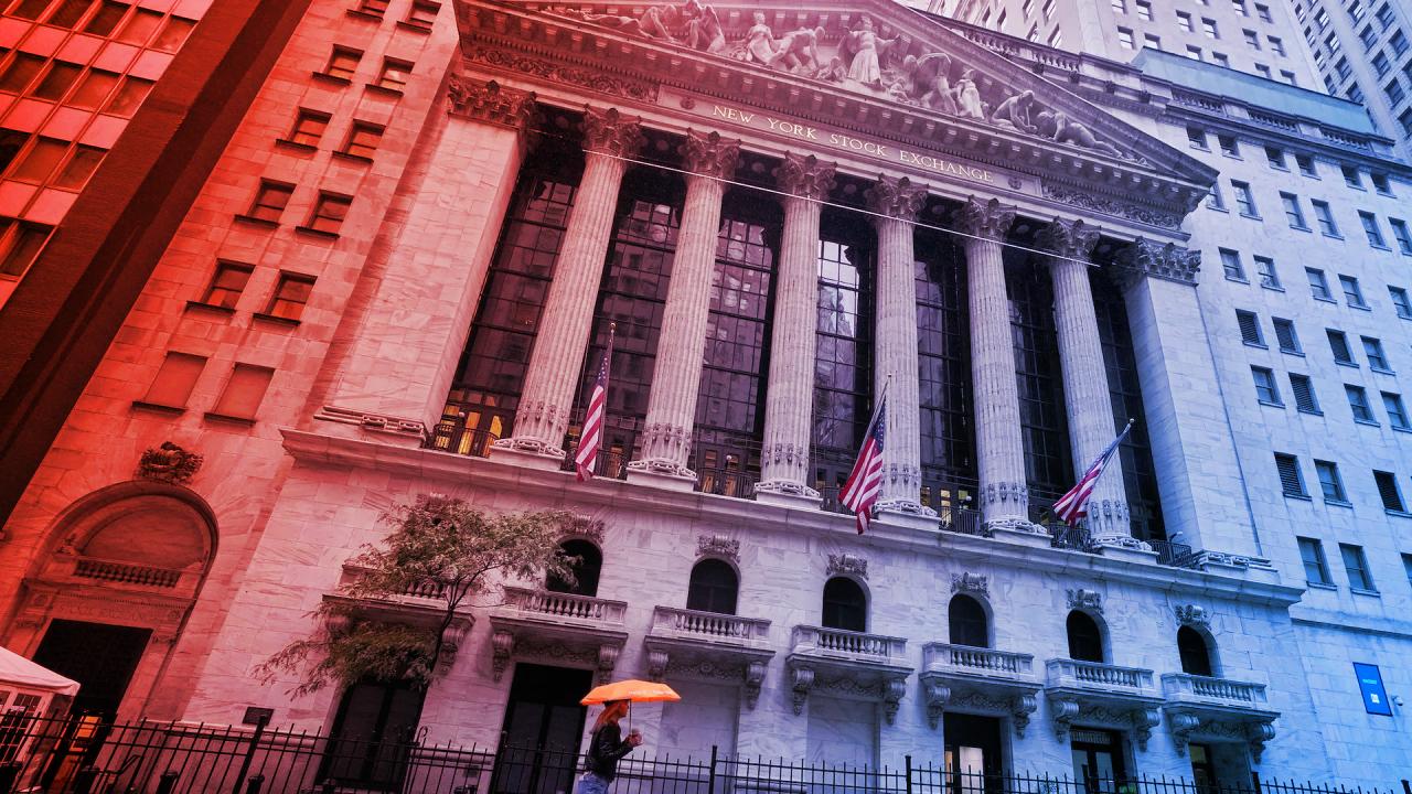 Trump ismét beleszólt, a tőzsde örül, ezért mennek fel az árfolyamok