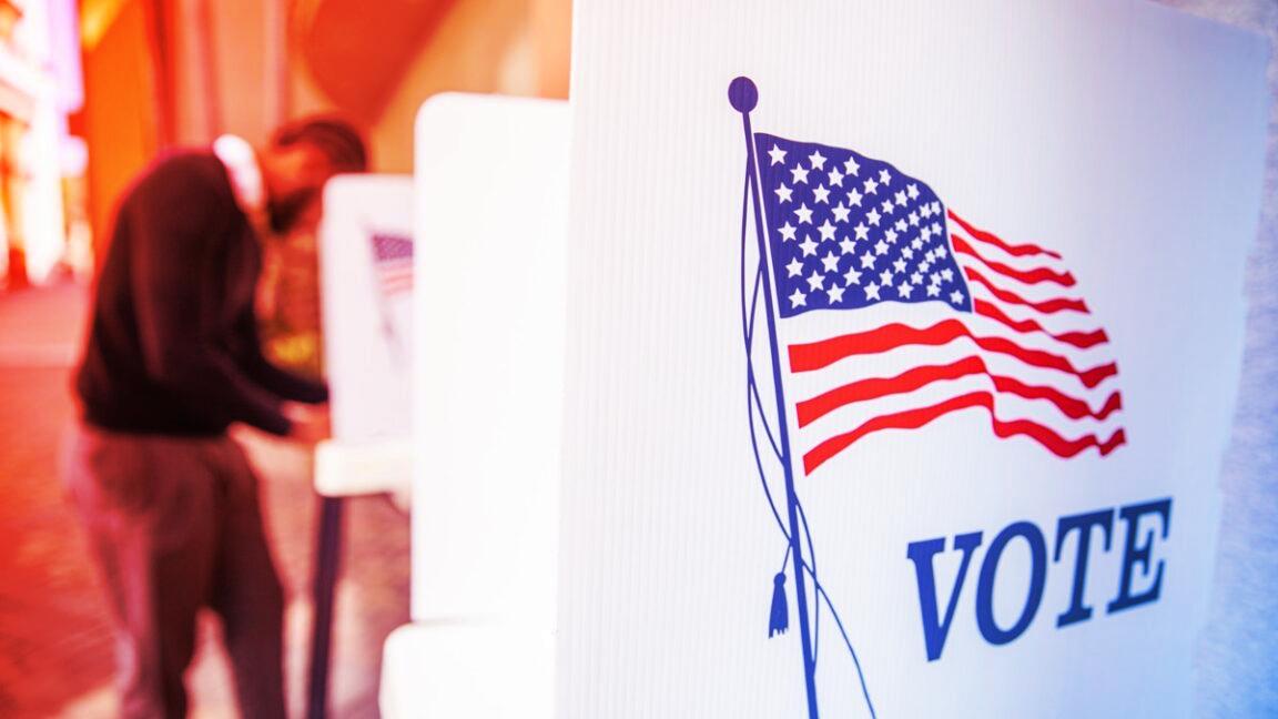 Visszanyerhetjük a választásokba vetett hitünket az MI segítségével