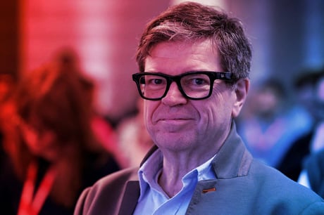 A Meta MI-vezére 12 év után távozik