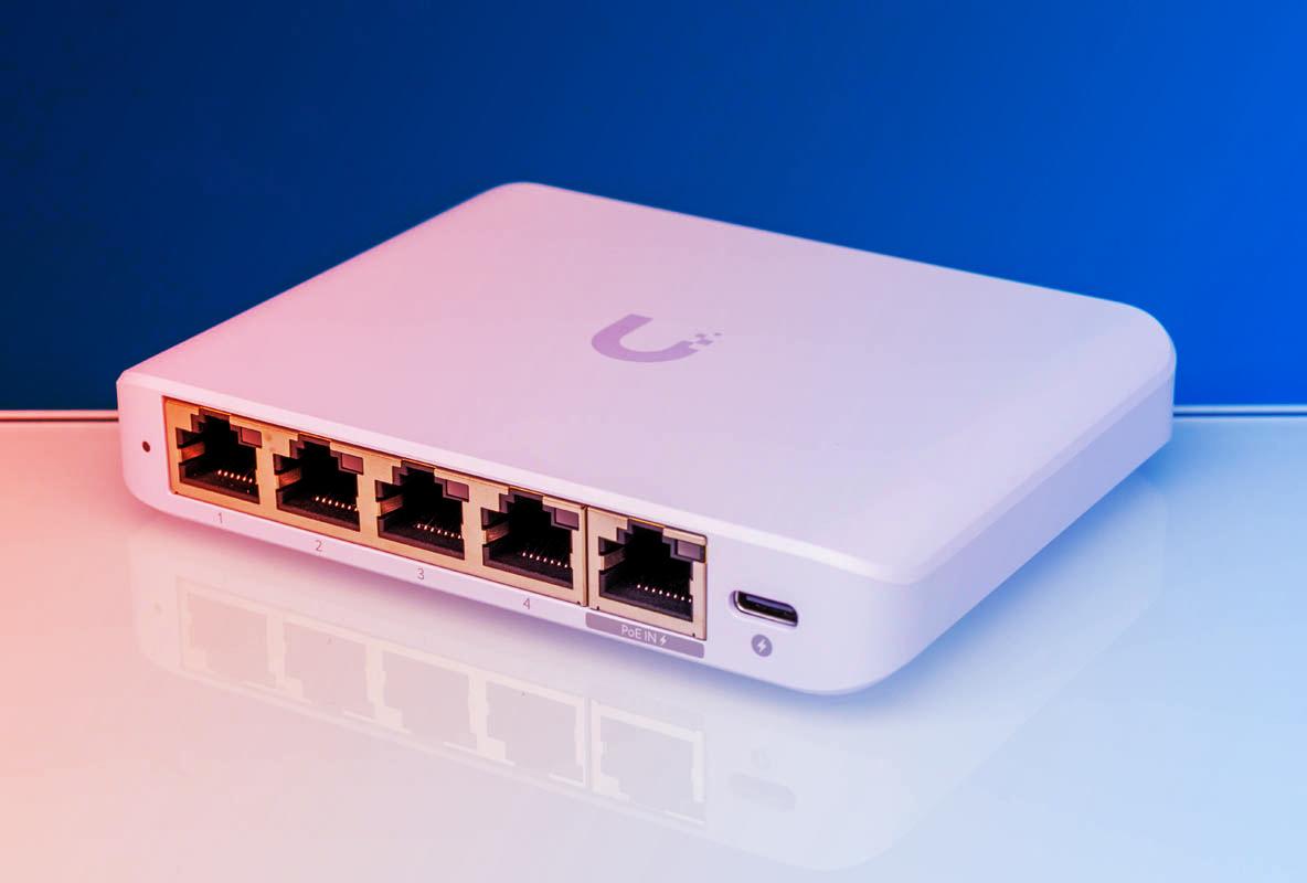 A pénztárcabarát 2.5G bajnok: Ubiquiti Flex Mini kapcsoló teszt