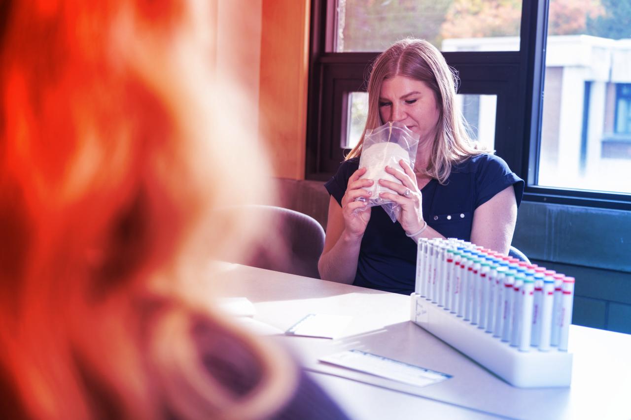 A tesztoszteron elárulja: mit üzen izzadságszagunk a társadalmi rangról?