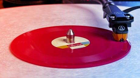 Az apró bakelit a jövő, vagy csak drága játék?