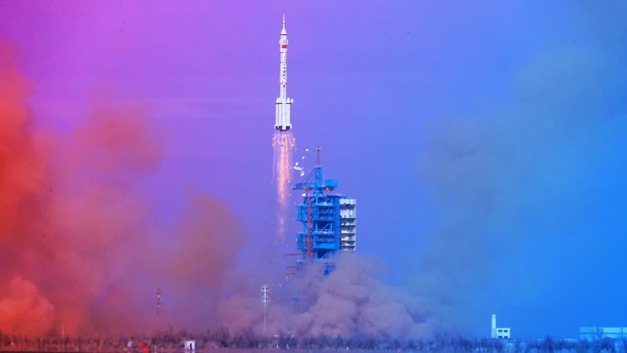 Az életmentő űrakció: a kínai űrhajósok végre hazatérnek