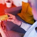Az FDA enyhébb figyelmeztetései új korszakot hozhatnak a menopauza hormonkezelésében