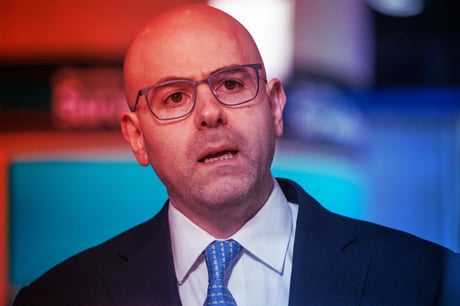 Az MI-alapú stabilcoinok lenyomhatják a kamatokat