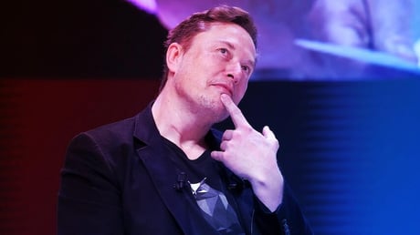 Az MI szerint Elon Musk a világ legműveltebb olvasója lett