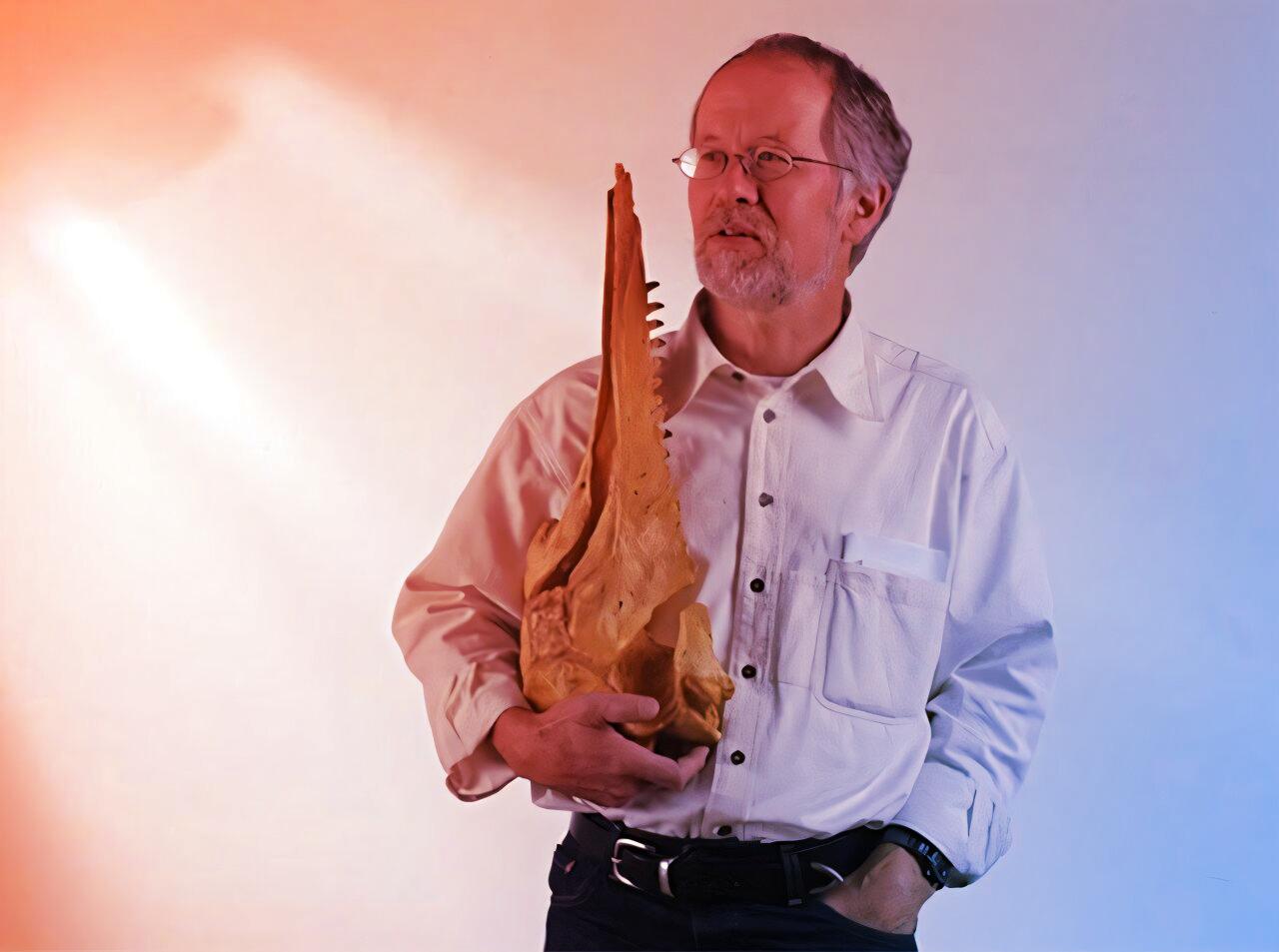 Az új gigahal Új-Zélandról: egy paleontológus legendája előtt tisztelegnek