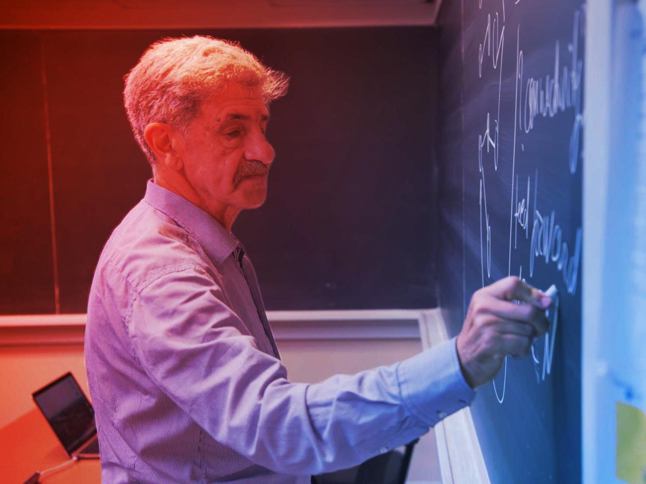 Hogyan segít a matematika átlátni az MI titkait