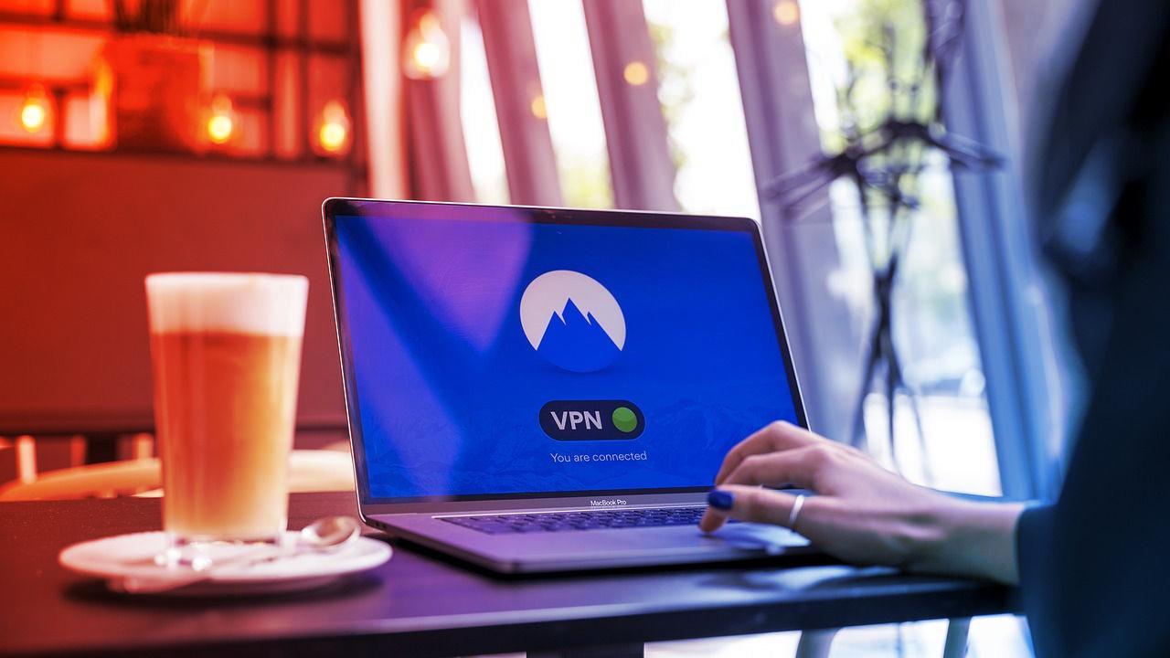 Idén Black Friday alkalmával is vásárolj biztonságosan, használd ezt a privát VPN-t