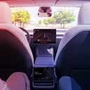 Megvan az engedély: rajtolhatnak a Tesla robotaxik Arizonában