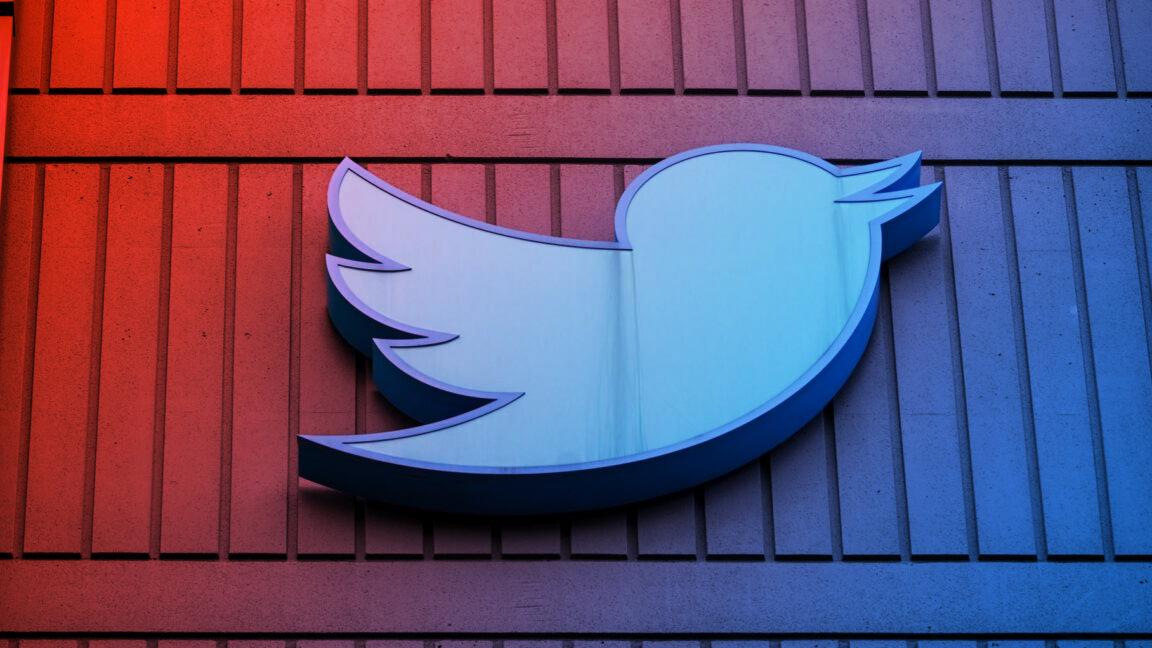 A Bluebird-hadművelet Musk bakiját meglovagolva indítaná újra a Twittert