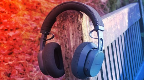 A Fairphone új fejhallgatója zöld, menő és drága – imádnivaló joystickkal