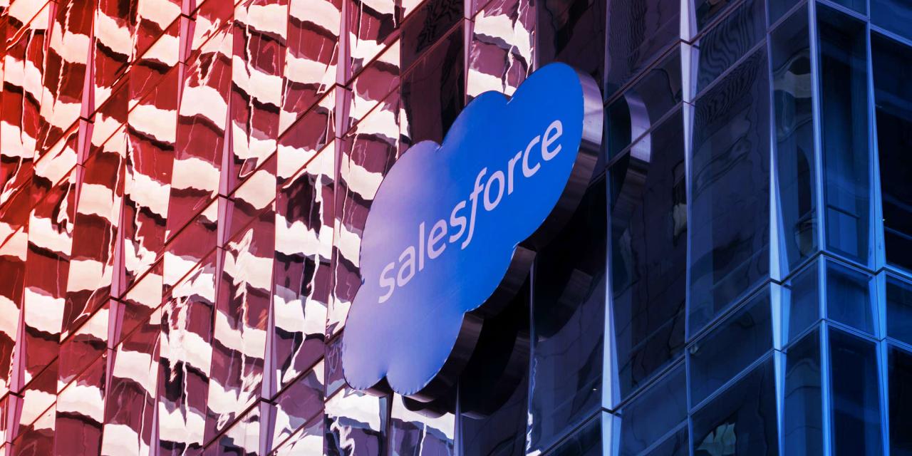 Az adatbiztonság forog kockán: a Salesforce új ChatGPT-integrációja