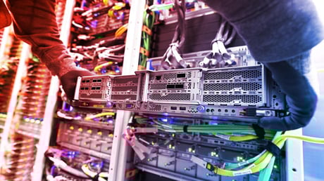 Az Amazon is ringbe száll az MI-gyárakért