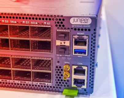 Az AMD MI-rackek új erőre kapnak: jön a Juniper hálózat