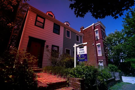 Az árzuhanás megkezdődött az ingatlanpiacon – nem mindenkinek jó hír