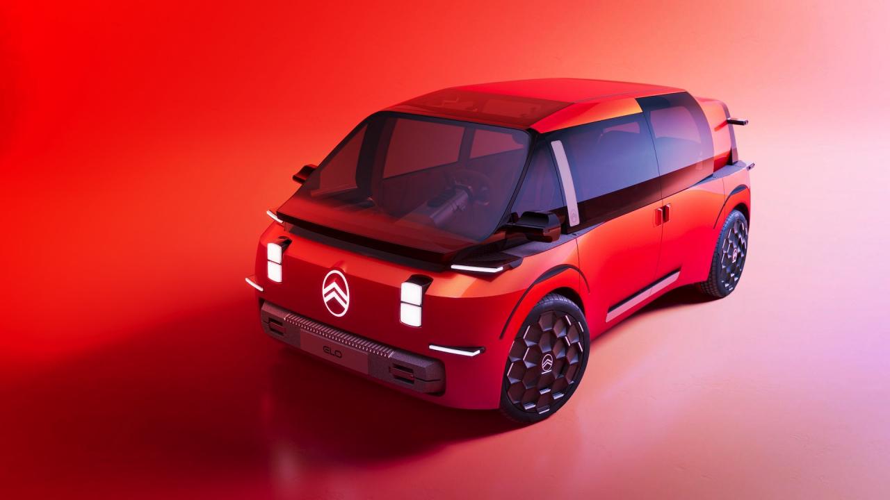 Az elektromos családi kisbusz, amiben tényleg álomra hajthatod a fejed