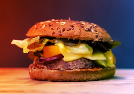 Az európai burgerháború: tényleg átverhetik a vásárlókat?