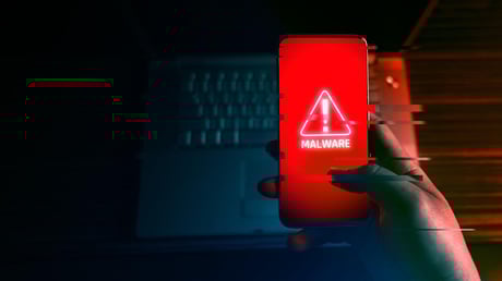 Az ingyenes fájlmegosztók veszélyesek: gondold meg, mit töltesz le!