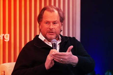 Az MI felforgatta a Salesforce-t: pánik vagy eufória a Wall Streeten?