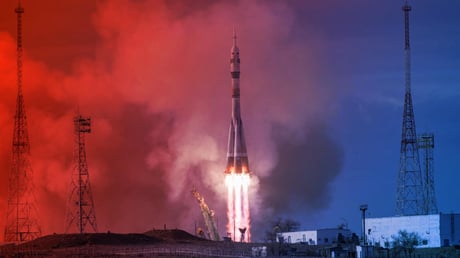 Az orosz űrprogram a padlón: egy rakétaindítás szétrombolta az űrkikötőt