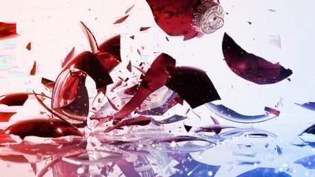 Az összetört tárgyak rejtélye: miért mindig így hasad minden?