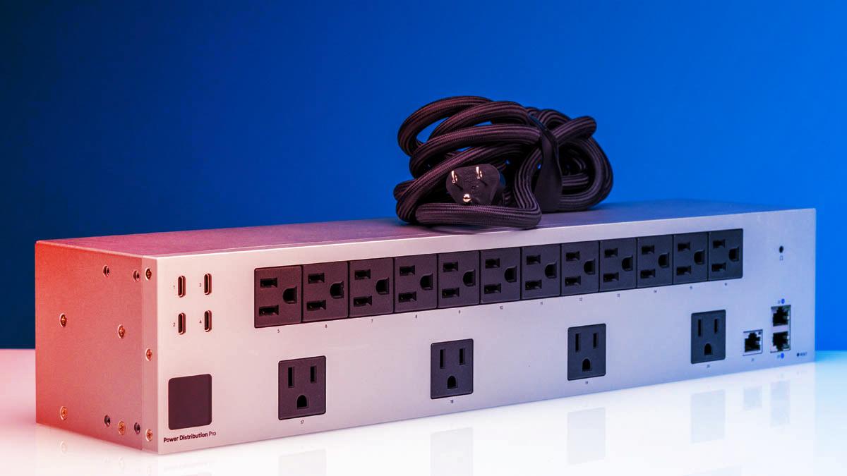 Az Ubiquiti USP-PDU-Pro: a PDU, ami végre számít