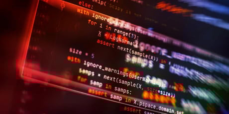 Az új React-hibák titkokat buktatnak, és DDoS-támadásokat szabadítanak el