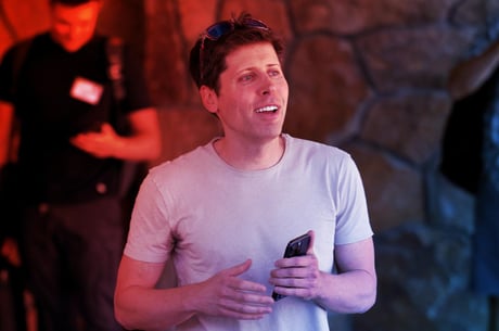 Az új szuperapp mindent visz: kriptófizetés és titkos chat