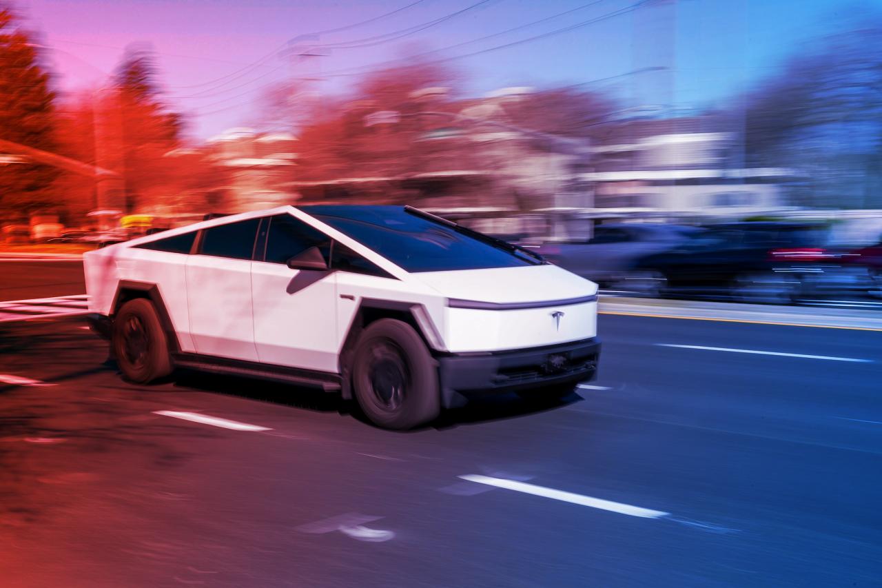 Az új Tesla-szoftver tényleg az illegális SMS-ezést ösztönzi?